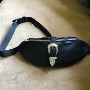 Fanny Pack Belt Buckle Design